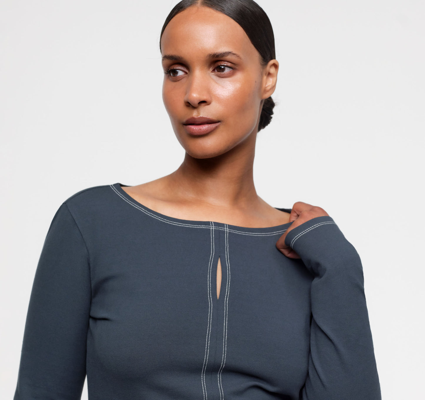 Core Cut-Out Long Sleeve