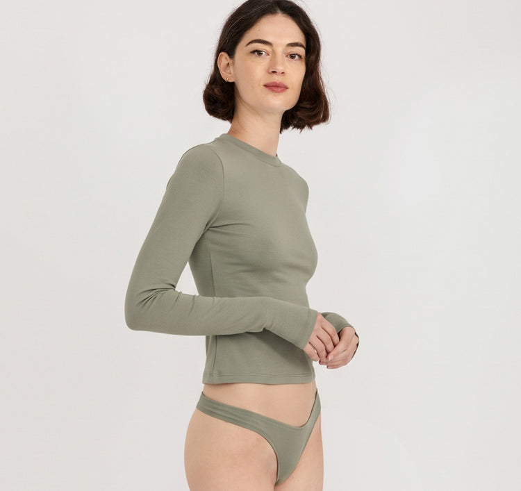 Flex Long Sleeve Tee - Seaweed – made with 91% organic cotton