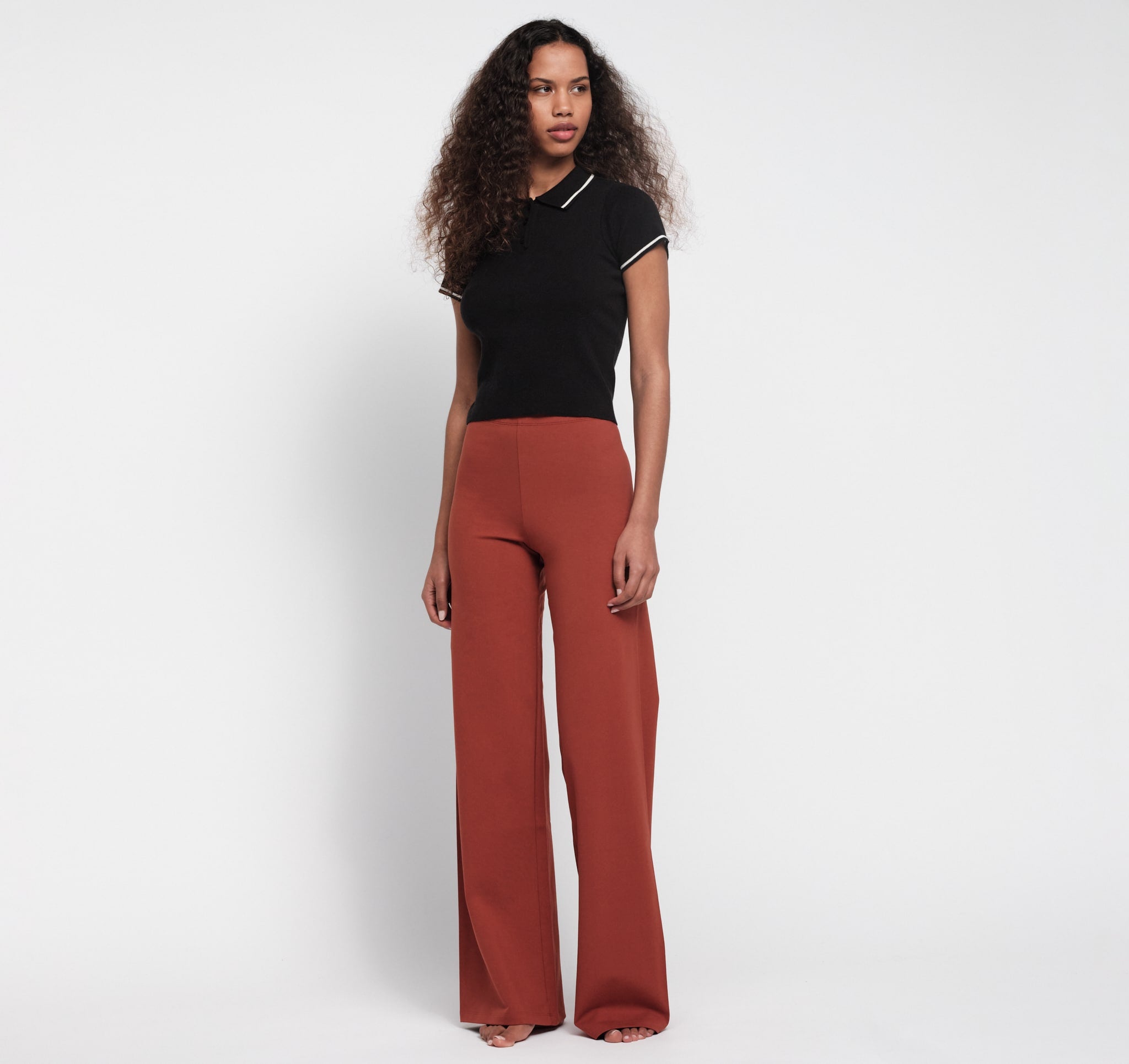 Core Straight Leg Pants - 72384479560007