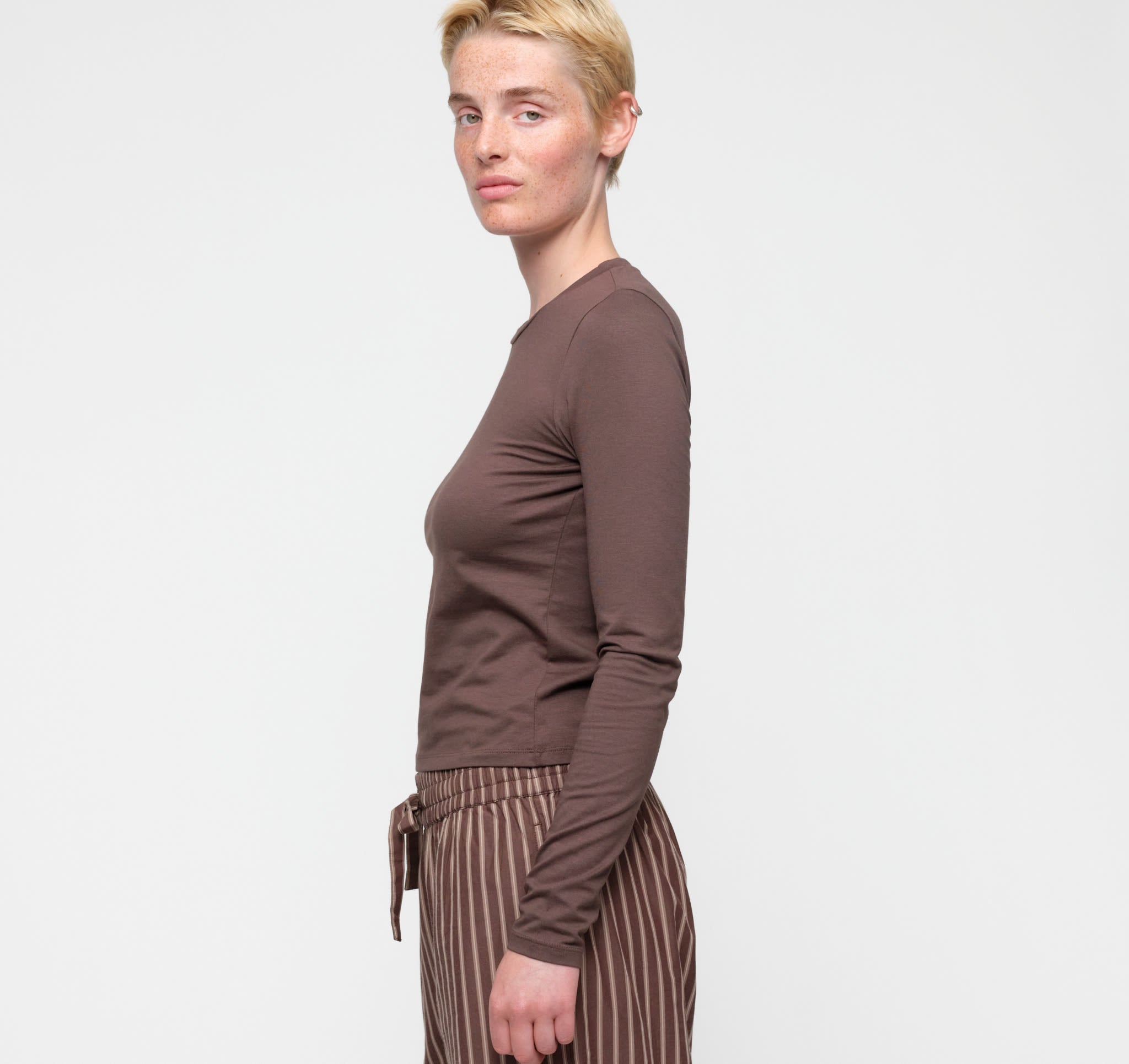 Everyday Regular Long Sleeve Tee - Truffle | Organic Basics