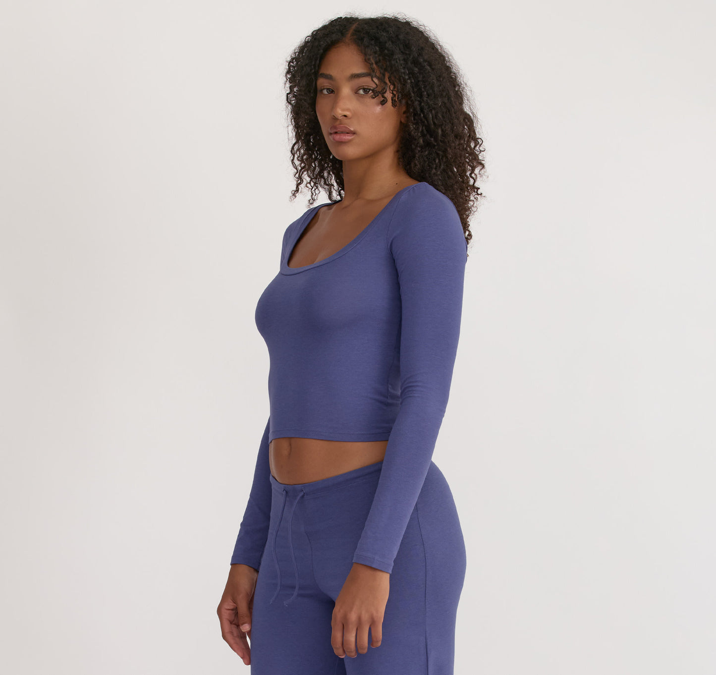 Everyday Scoop Neck Long Sleeve Tee
