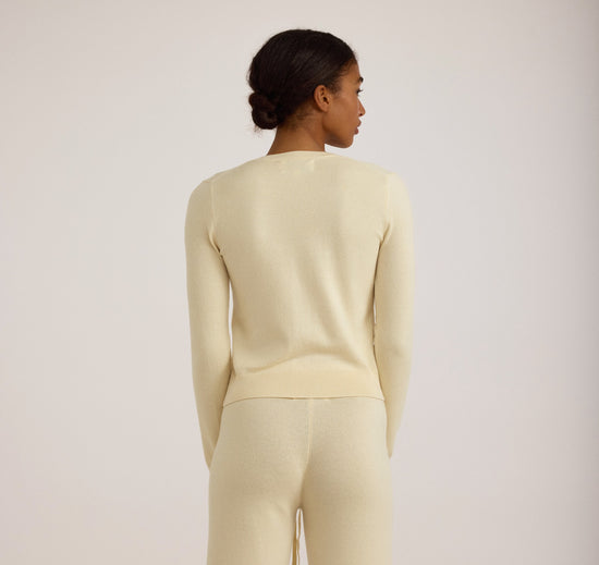 Soft-Textured Basic Knit Cardigan